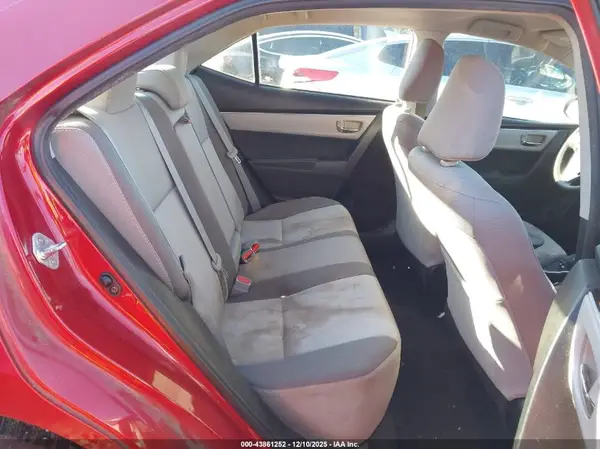 5YFBURHE8HP647071 2017 TOYOTA COROLLA - Image 8