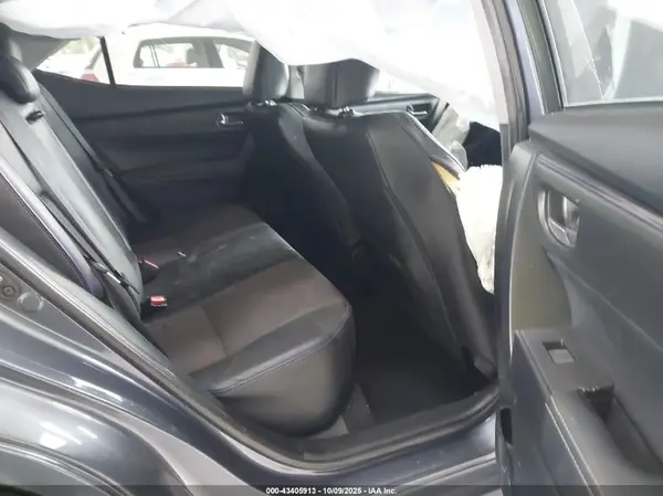 5YFBURHE8HP647507 2017 TOYOTA COROLLA - Image 8
