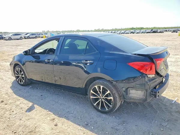 5YFBURHE8HP651668 2017 TOYOTA COROLLA - Image 2