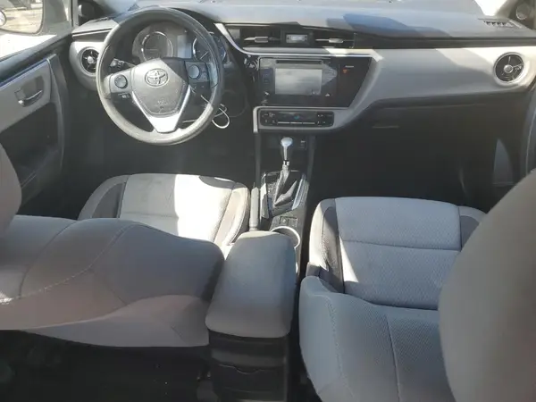 5YFBURHE8HP652030 2017 TOYOTA COROLLA - Image 8