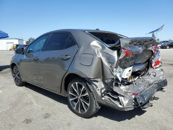 5YFBURHE8HP653873 2017 TOYOTA COROLLA - Image 2