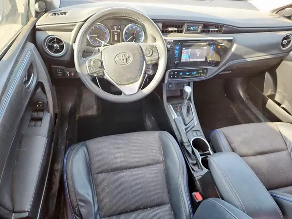 5YFBURHE8HP655915 2017 TOYOTA COROLLA - Image 8
