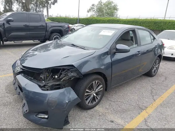 5YFBURHE8HP657034 2017 TOYOTA COROLLA - Image 2