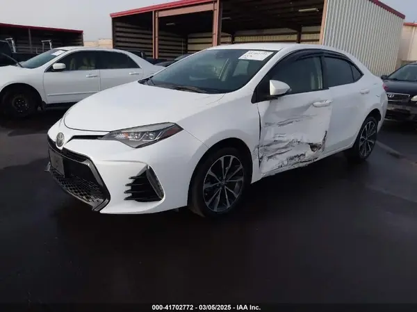 5YFBURHE8HP657227 2017 TOYOTA COROLLA - Image 2