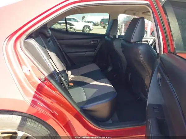 5YFBURHE8HP661178 2017 TOYOTA COROLLA - Image 8