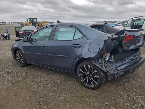 5YFBURHE8HP661665 2017 TOYOTA COROLLA - Image 2