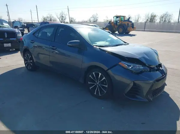 5YFBURHE8HP661679 2017 TOYOTA COROLLA - Image 1