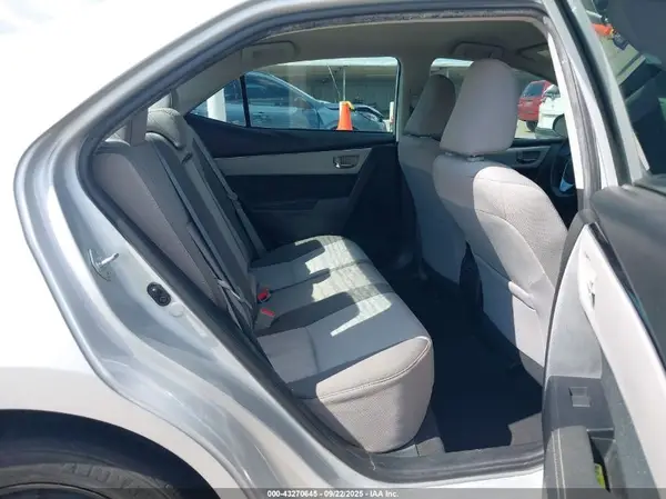 5YFBURHE8HP662847 2017 TOYOTA COROLLA - Image 8