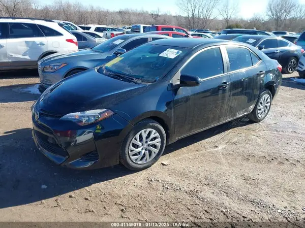 5YFBURHE8HP664954 2017 TOYOTA COROLLA - Image 2
