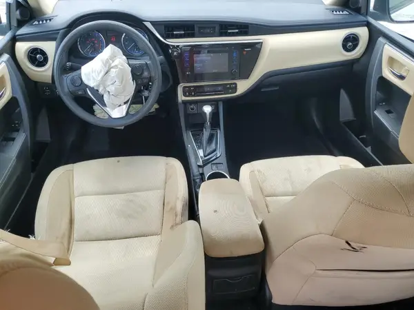 5YFBURHE8HP665750 2017 TOYOTA COROLLA - Image 8