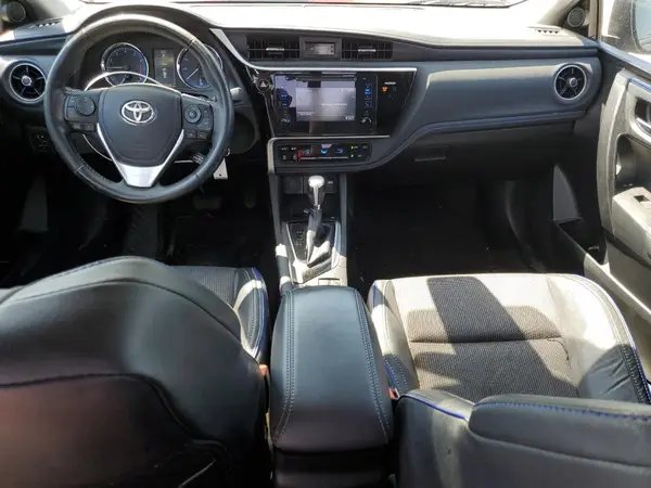 5YFBURHE8HP667496 2017 TOYOTA COROLLA - Image 8