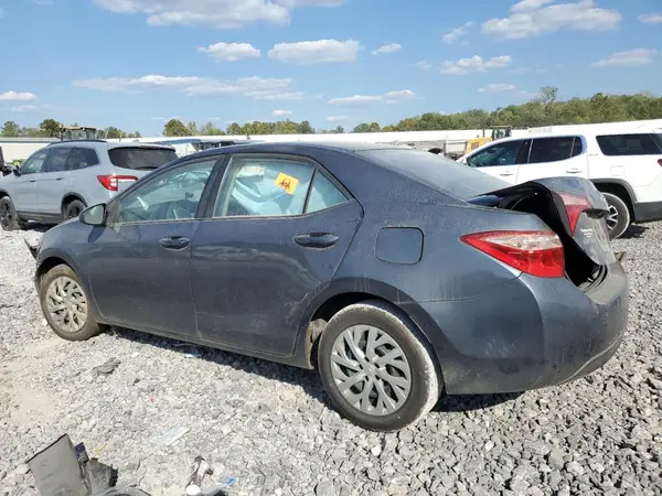 5YFBURHE8HP667806 2017 TOYOTA COROLLA - Image 2
