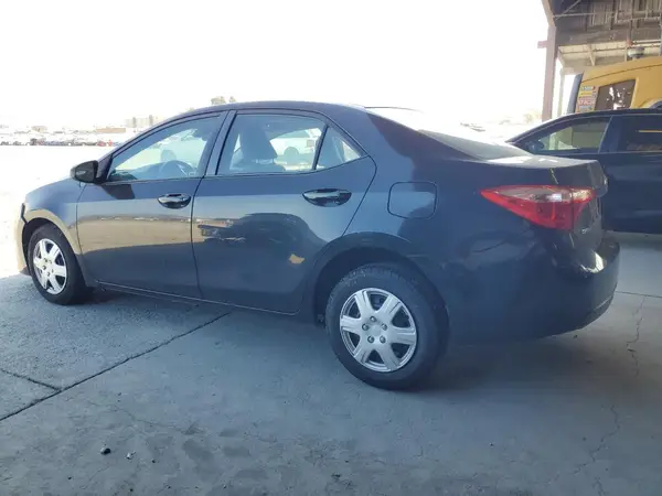 5YFBURHE8HP669295 2017 TOYOTA COROLLA - Image 2
