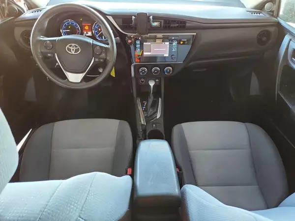 5YFBURHE8HP672178 2017 TOYOTA COROLLA - Image 8