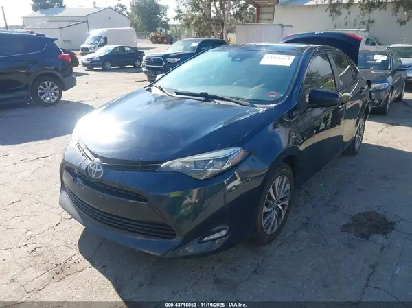 5YFBURHE8HP678286 2017 TOYOTA COROLLA - Image 2