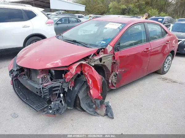 5YFBURHE8HP679079 2017 TOYOTA COROLLA - Image 2