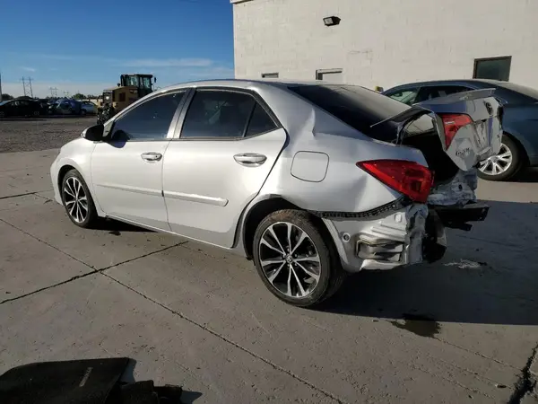 5YFBURHE8HP683844 2017 TOYOTA COROLLA - Image 2