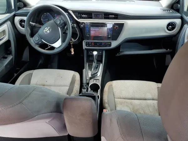 5YFBURHE8HP689093 2017 TOYOTA COROLLA - Image 8