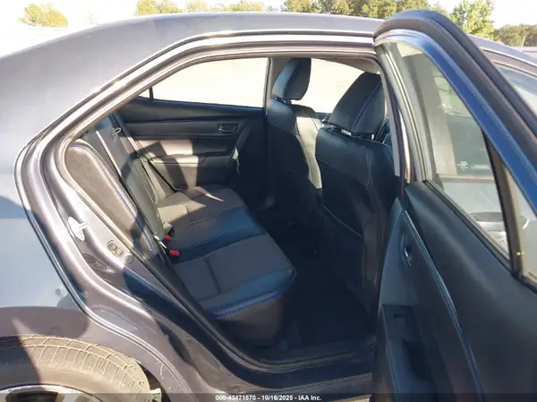 5YFBURHE8HP690020 2017 TOYOTA COROLLA - Image 8