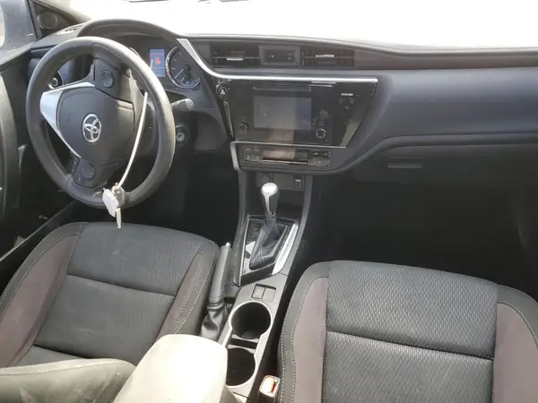5YFBURHE8HP692625 2017 TOYOTA COROLLA - Image 8