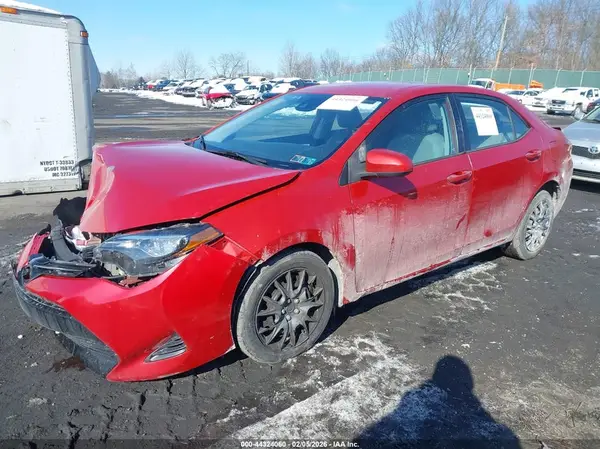 5YFBURHE8HP693550 2017 TOYOTA COROLLA - Image 2