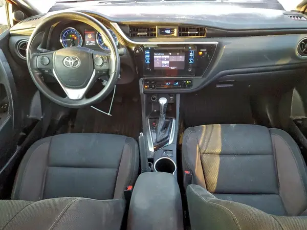 5YFBURHE8HP694018 2017 TOYOTA COROLLA - Image 8