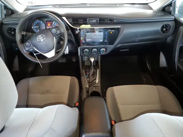 5YFBURHE8HP694875 2017 TOYOTA COROLLA - Image 8