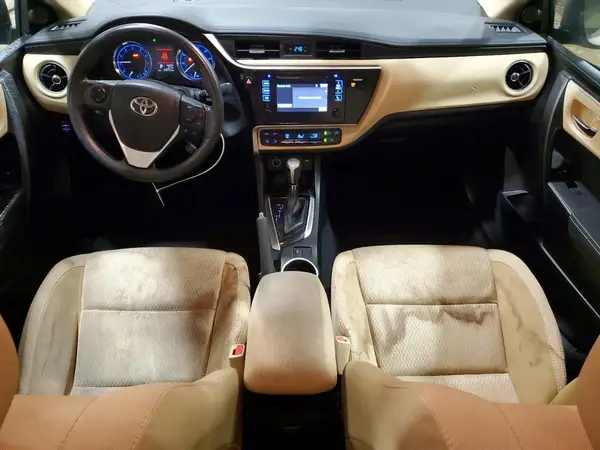 5YFBURHE8HP695296 2017 TOYOTA COROLLA - Image 8