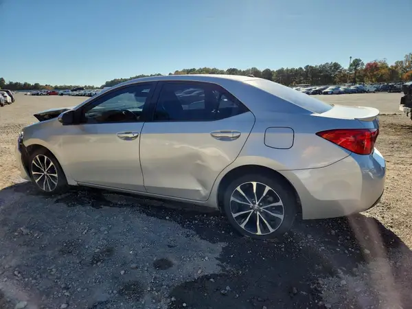 5YFBURHE8HP695699 2017 TOYOTA COROLLA - Image 2