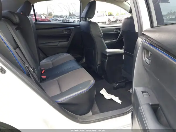 5YFBURHE8HP696058 2017 TOYOTA COROLLA - Image 8