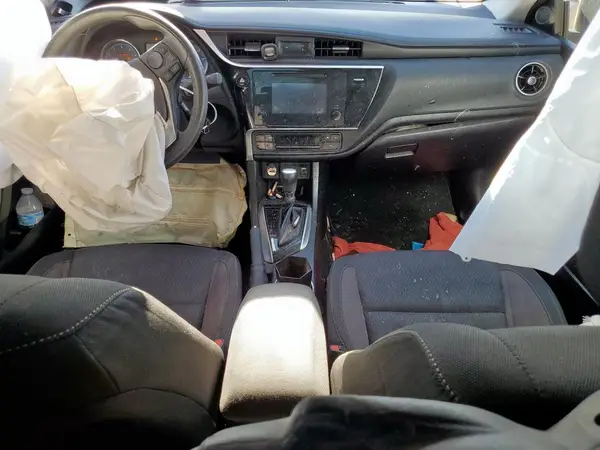 5YFBURHE8HP697291 2017 TOYOTA COROLLA - Image 8