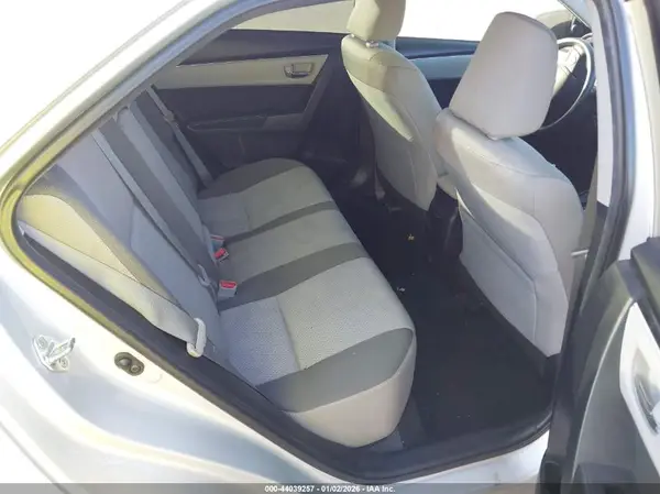 5YFBURHE8HP697632 2017 TOYOTA COROLLA - Image 8