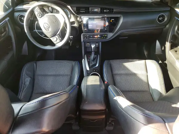 5YFBURHE8HP697775 2017 TOYOTA COROLLA - Image 8