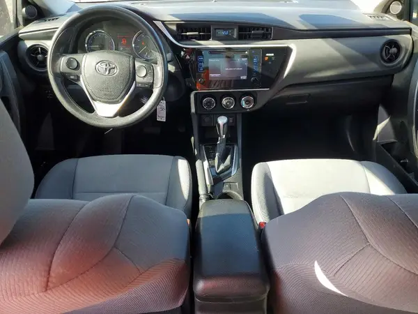 5YFBURHE8HP701002 2017 TOYOTA COROLLA - Image 8