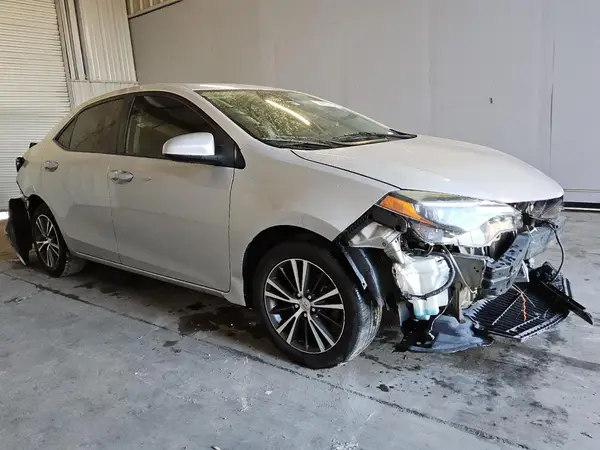 5YFBURHE8HP701646 2017 TOYOTA COROLLA - Image 8