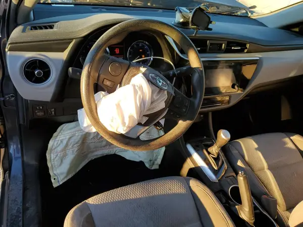 5YFBURHE8HP703025 2017 TOYOTA COROLLA - Image 8