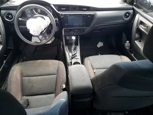 5YFBURHE8HP707009 2017 TOYOTA COROLLA - Image 8