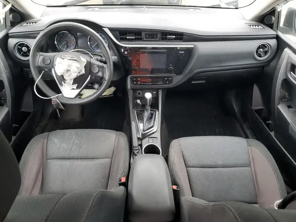 5YFBURHE8HP708631 2017 TOYOTA COROLLA - Image 8