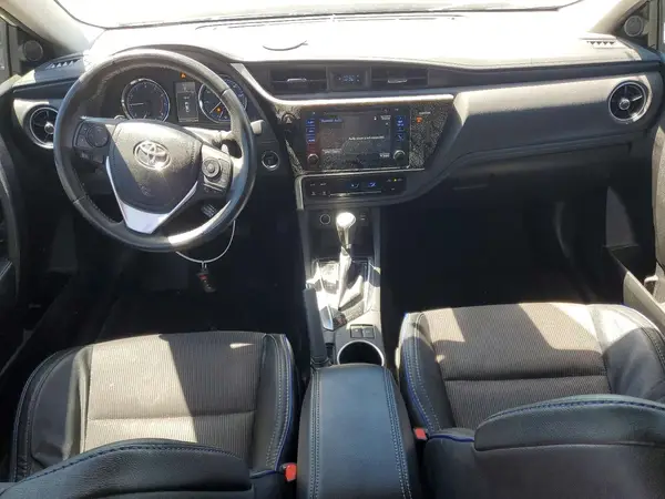 5YFBURHE8HP710184 2017 TOYOTA COROLLA - Image 8