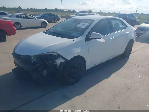 5YFBURHE8HP712209 2017 TOYOTA COROLLA - Image 2