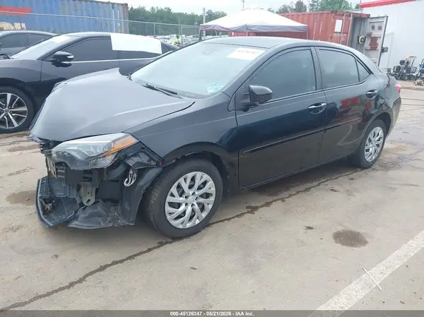 5YFBURHE8HP712307 2017 TOYOTA COROLLA - Image 2