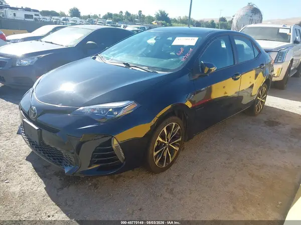 5YFBURHE8HP714929 2017 TOYOTA COROLLA - Image 2