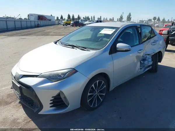 5YFBURHE8HP715241 2017 TOYOTA COROLLA - Image 2