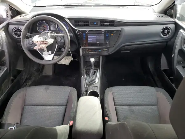 5YFBURHE8HP720018 2017 TOYOTA COROLLA - Image 8