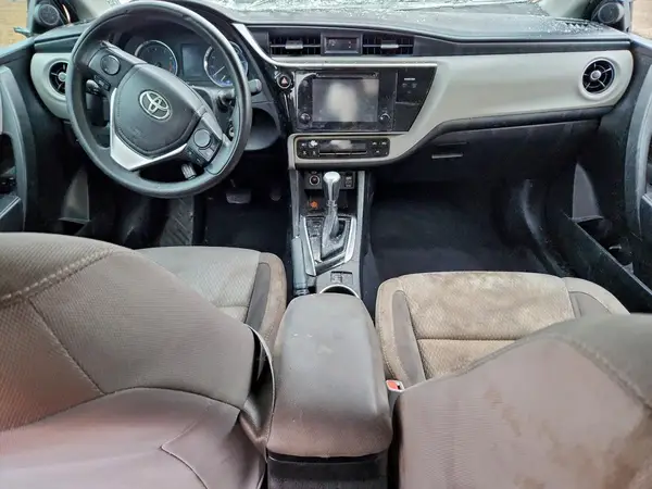 5YFBURHE8HP724019 2017 TOYOTA COROLLA - Image 8