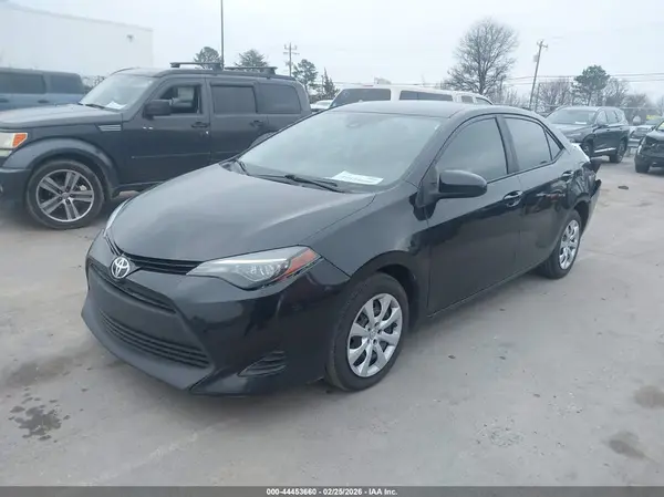 5YFBURHE8HP728149 2017 TOYOTA COROLLA - Image 2