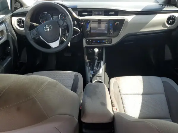 5YFBURHE8HP729205 2017 TOYOTA COROLLA - Image 8