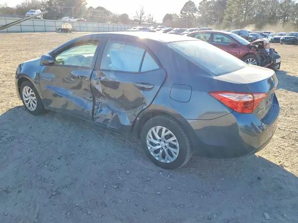 5YFBURHE8HP729608 2017 TOYOTA COROLLA - Image 2
