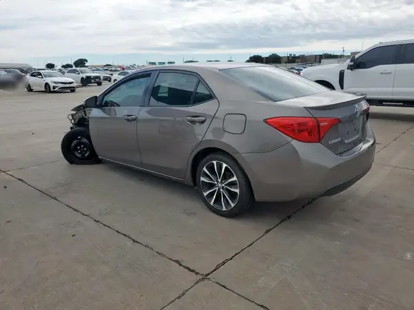5YFBURHE8HP729933 2017 TOYOTA COROLLA - Image 2