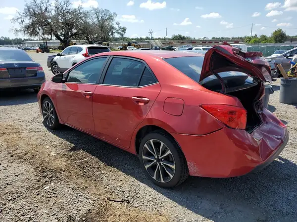 5YFBURHE8HP733867 2017 TOYOTA COROLLA - Image 2